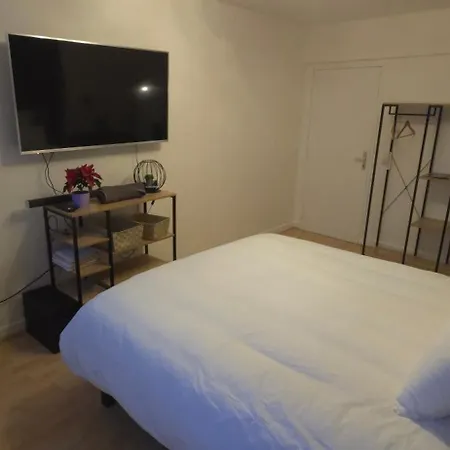Grande Calme Et Confortable Centre Gare Homestay szállás